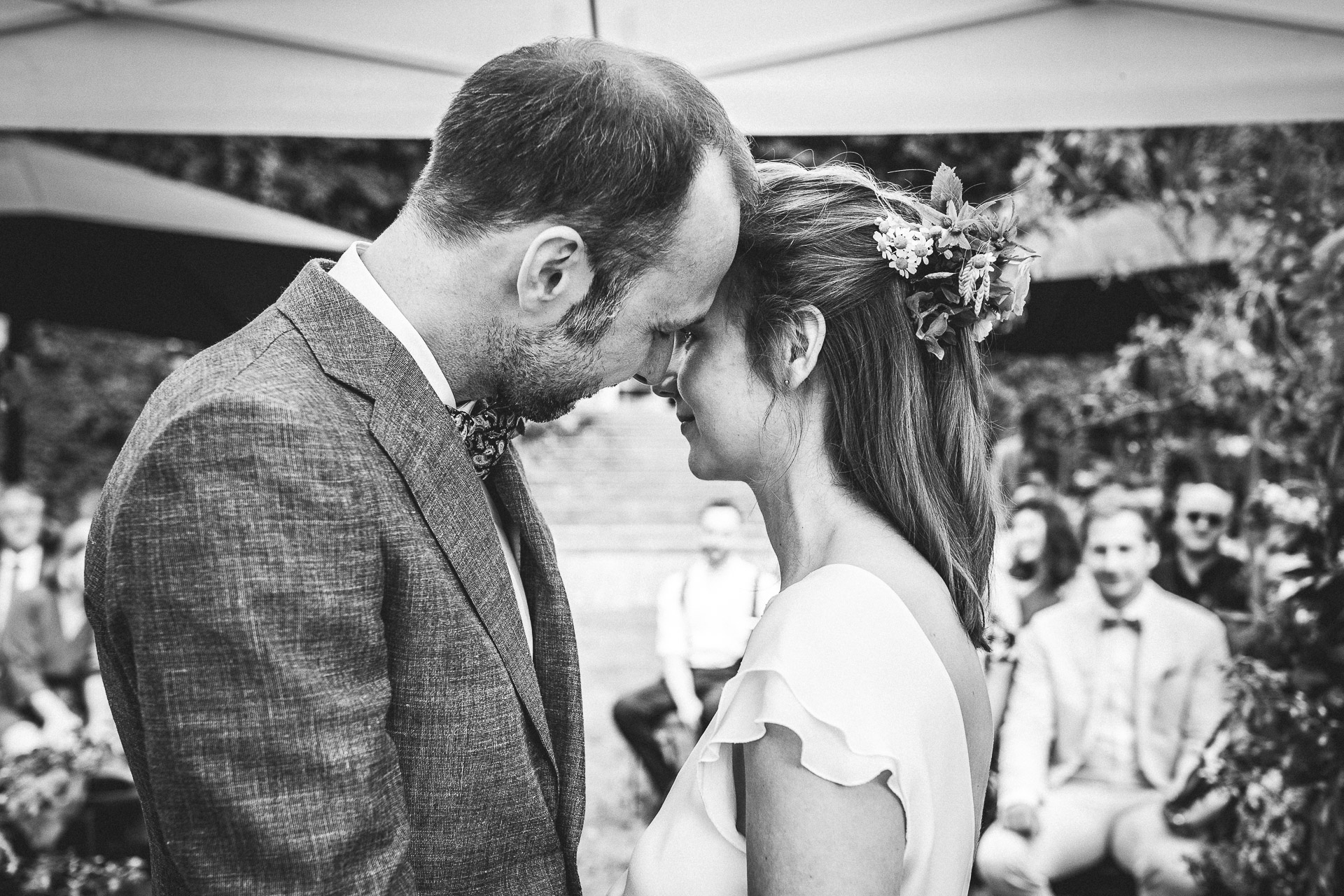 Emotionales Eheversprechen während der Trauung