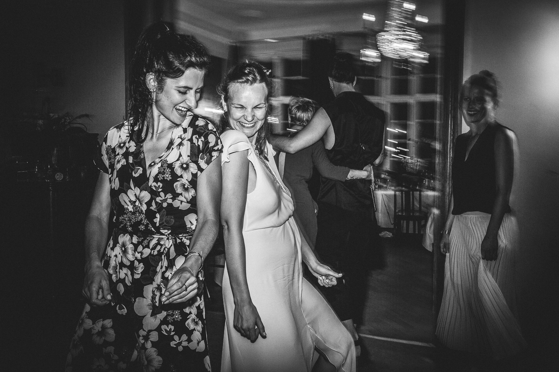 Braut auf der Tanzfläche