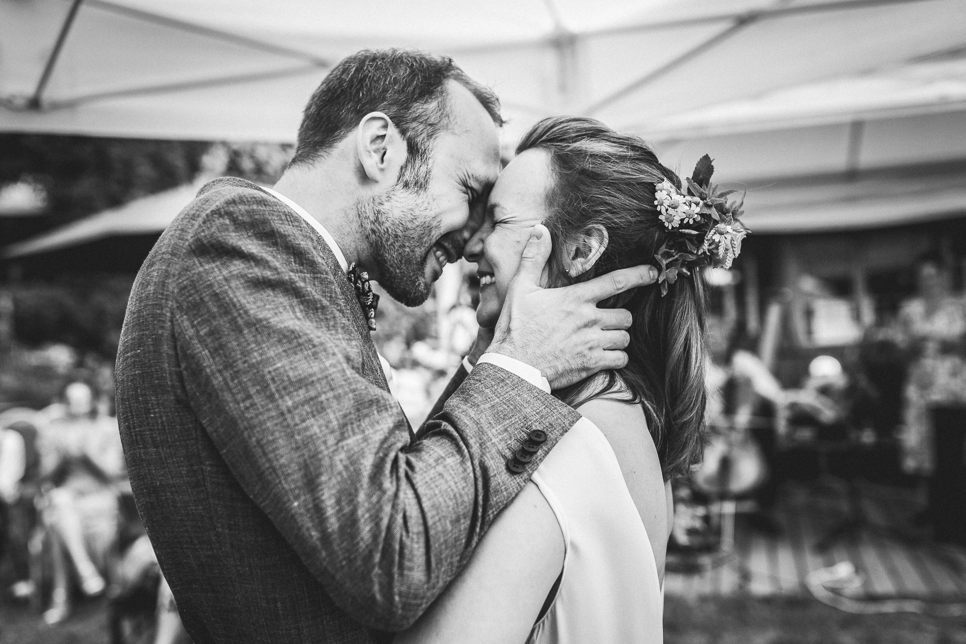 Reportagefotografie - großer Augenblick während der Trauung