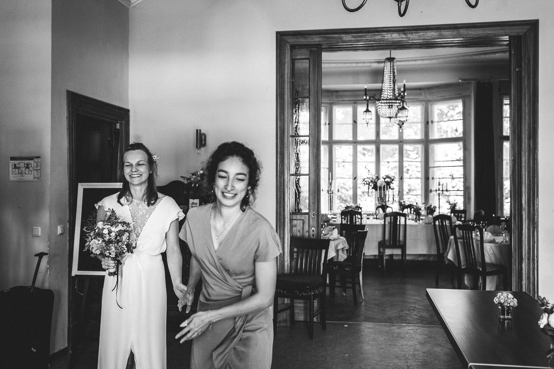 Hochzeit - ein letzter Augenblick vor dem First Look