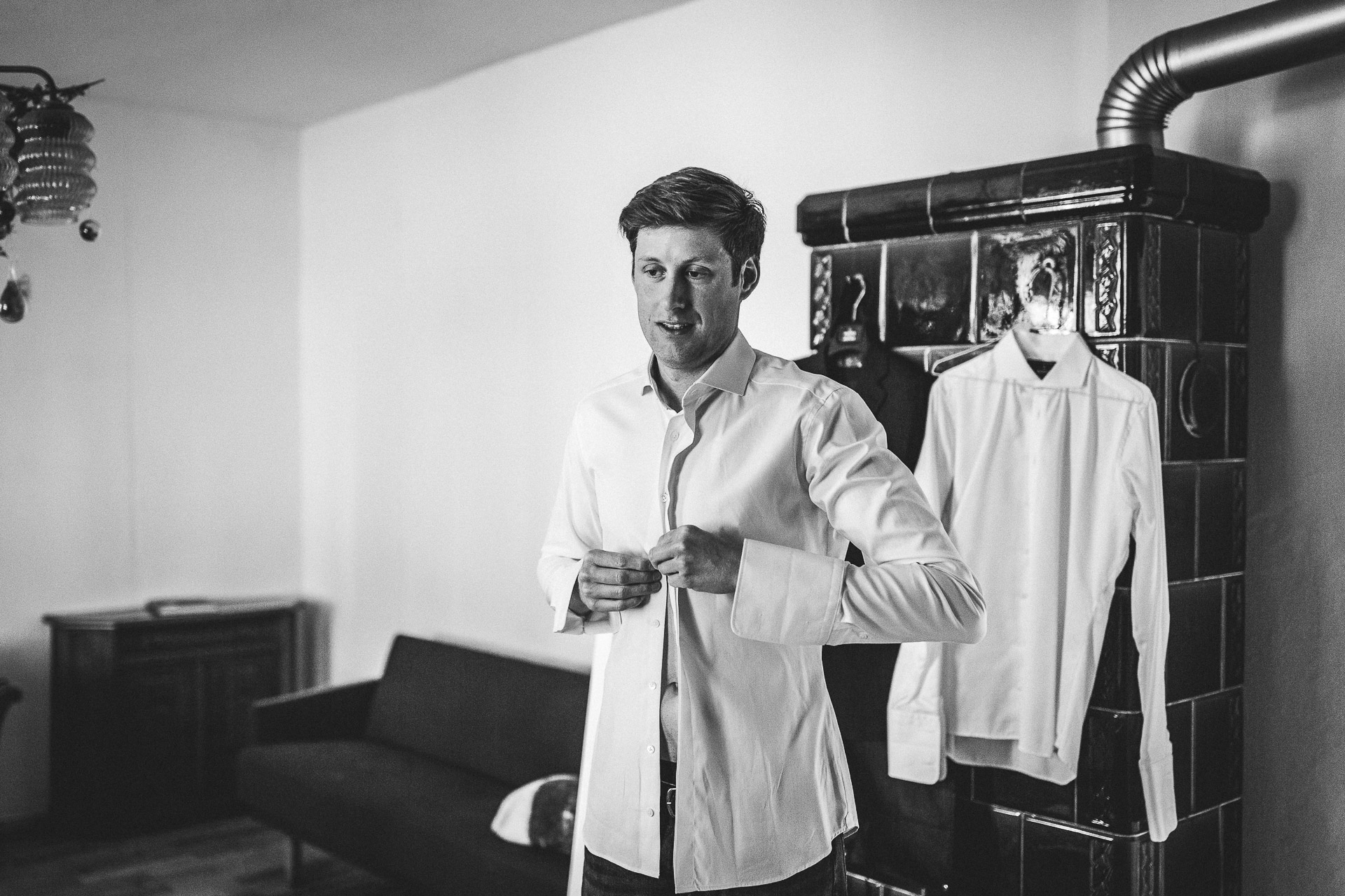 Bräutigam - Schwarz Weiss Portrait